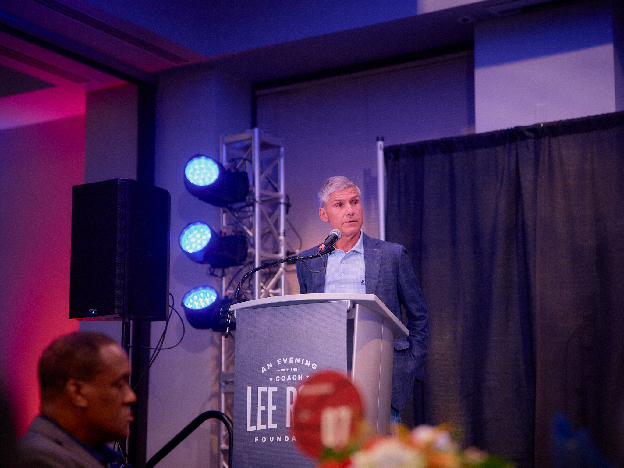 Gala speaker